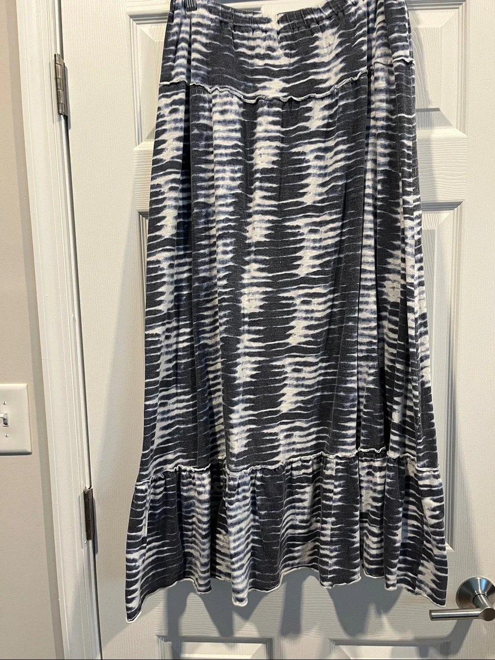 Tommy Hilfiger Gray and White Tie-Dye Maxi Skirt with Ruffle Hem Size‎ L